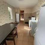 לינה וארוחת בוקר Domaine De La 3*