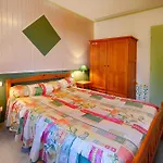 לינה וארוחת בוקר Domaine De La Verrieres (Charente)