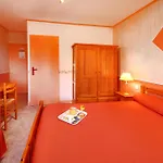 Domaine De La Bed & Breakfast 3*