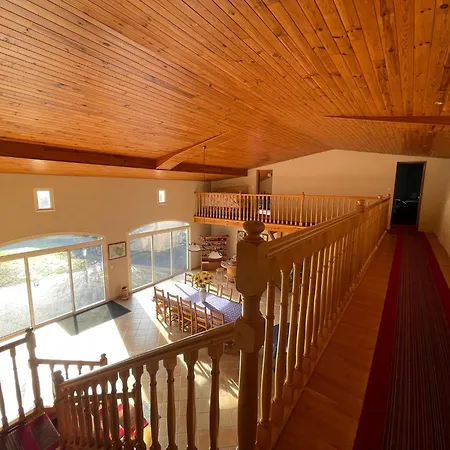 Domaine De La Bed & Breakfast